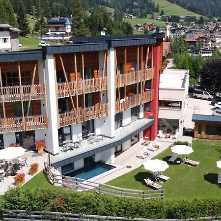 Hotel Miravalle Сорага Екстер'єр фото