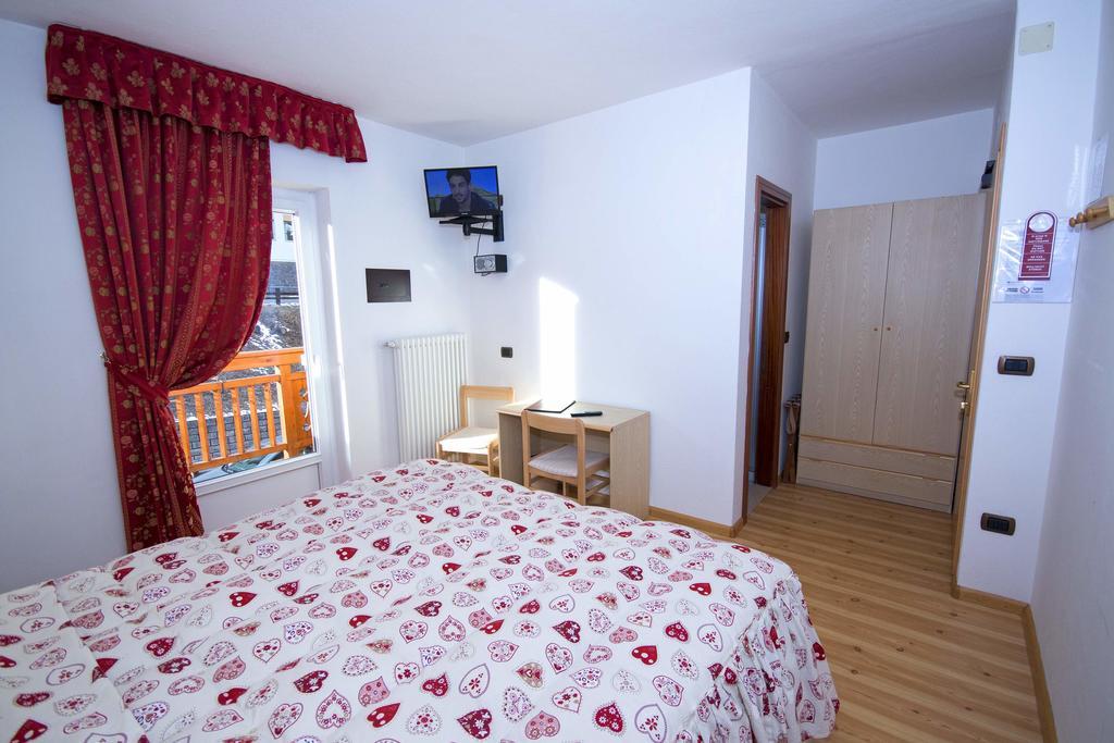 Hotel Miravalle Сорага Екстер'єр фото