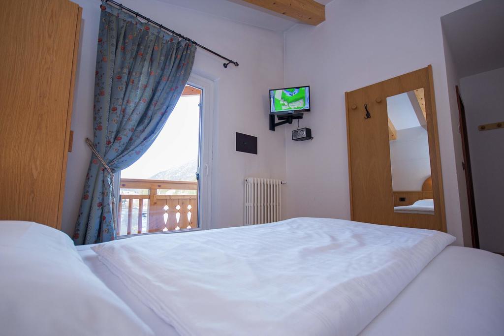 Hotel Miravalle Сорага Екстер'єр фото
